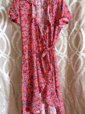 Time and Tru Coral Floral Wrap Midi Dress